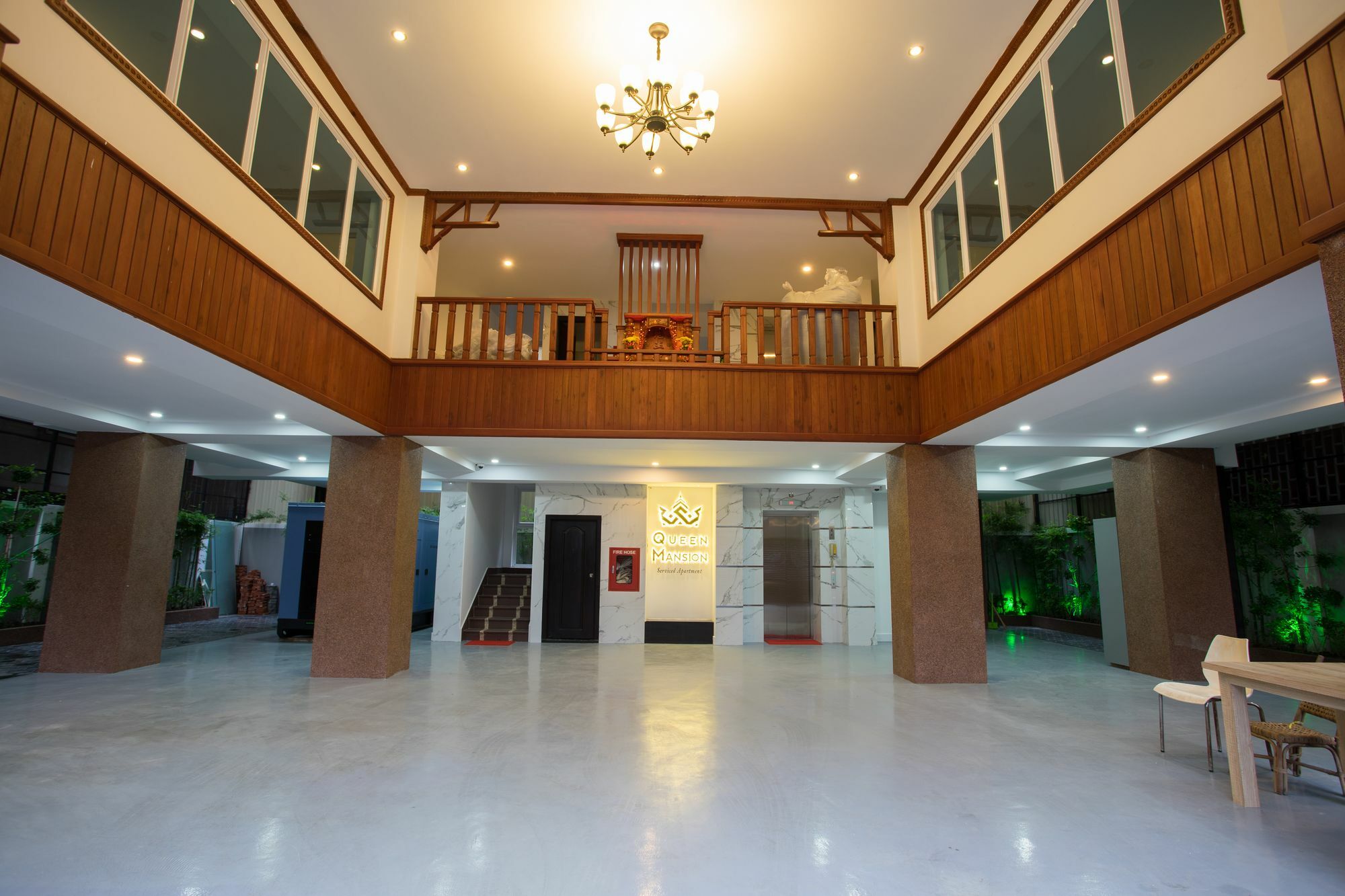 Queen Mansion Phnom Penh Esterno foto